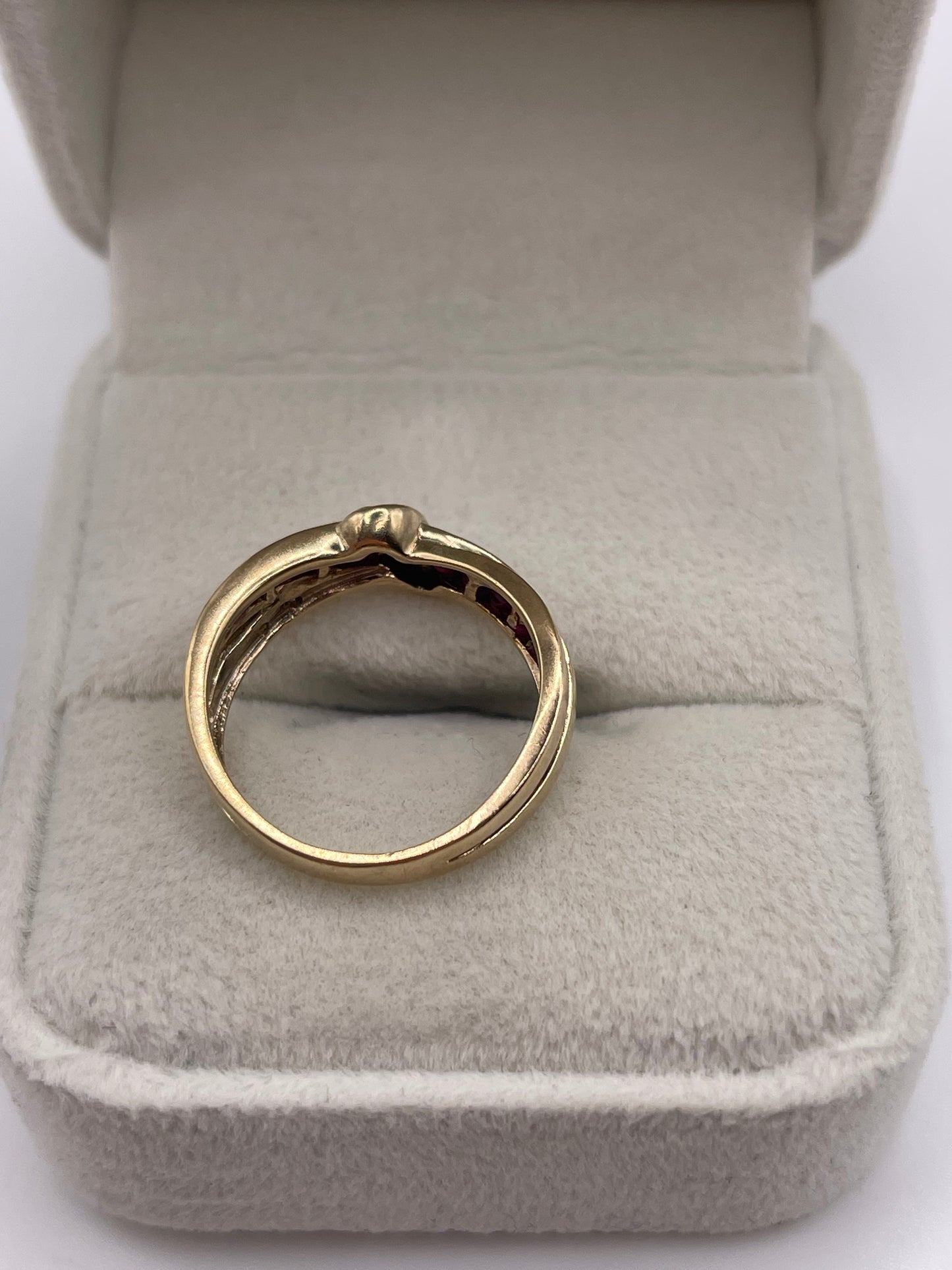 9ct gold ruby and diamond ring