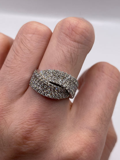 18ct white gold diamond cluster ring