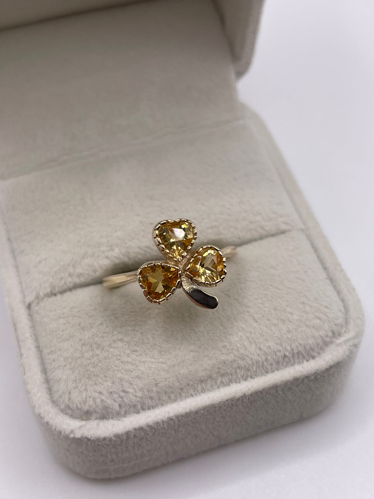 9ct gold citrine clover ring