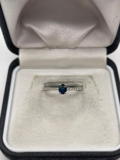 18ct white gold sapphire and diamond ring