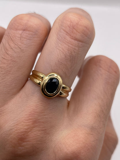 9ct gold sapphire ring