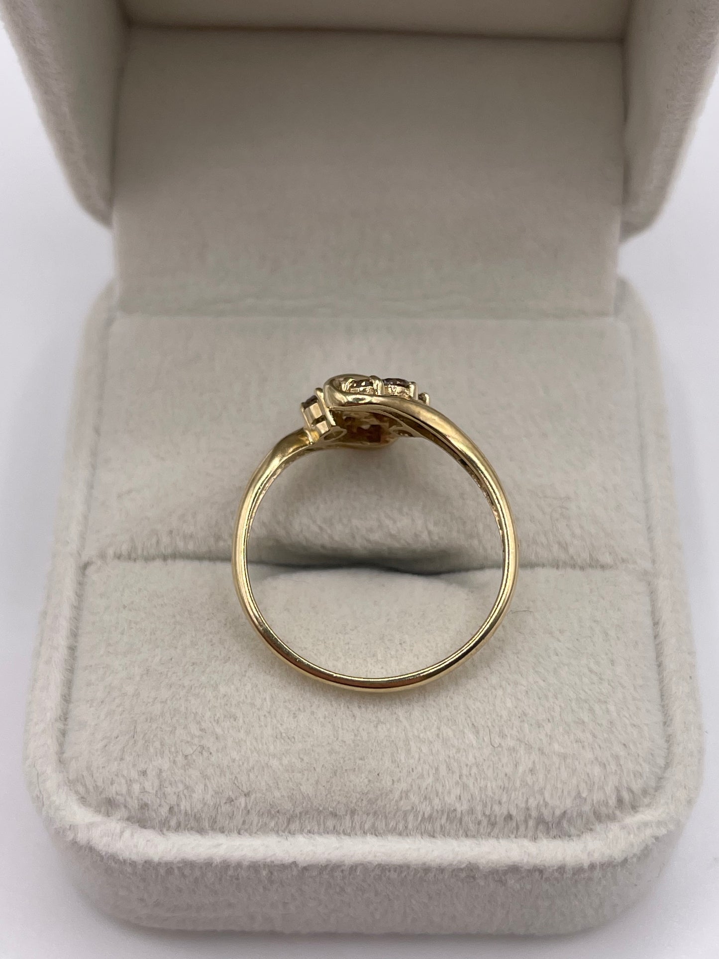 9ct gold cognac diamond ring