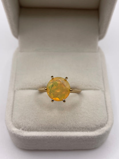 9ct gold opal ring