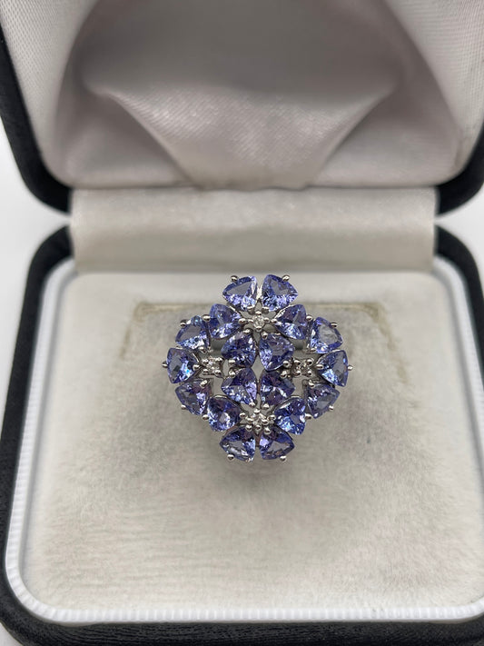 9ct white gold tanzanite and diamond ring
