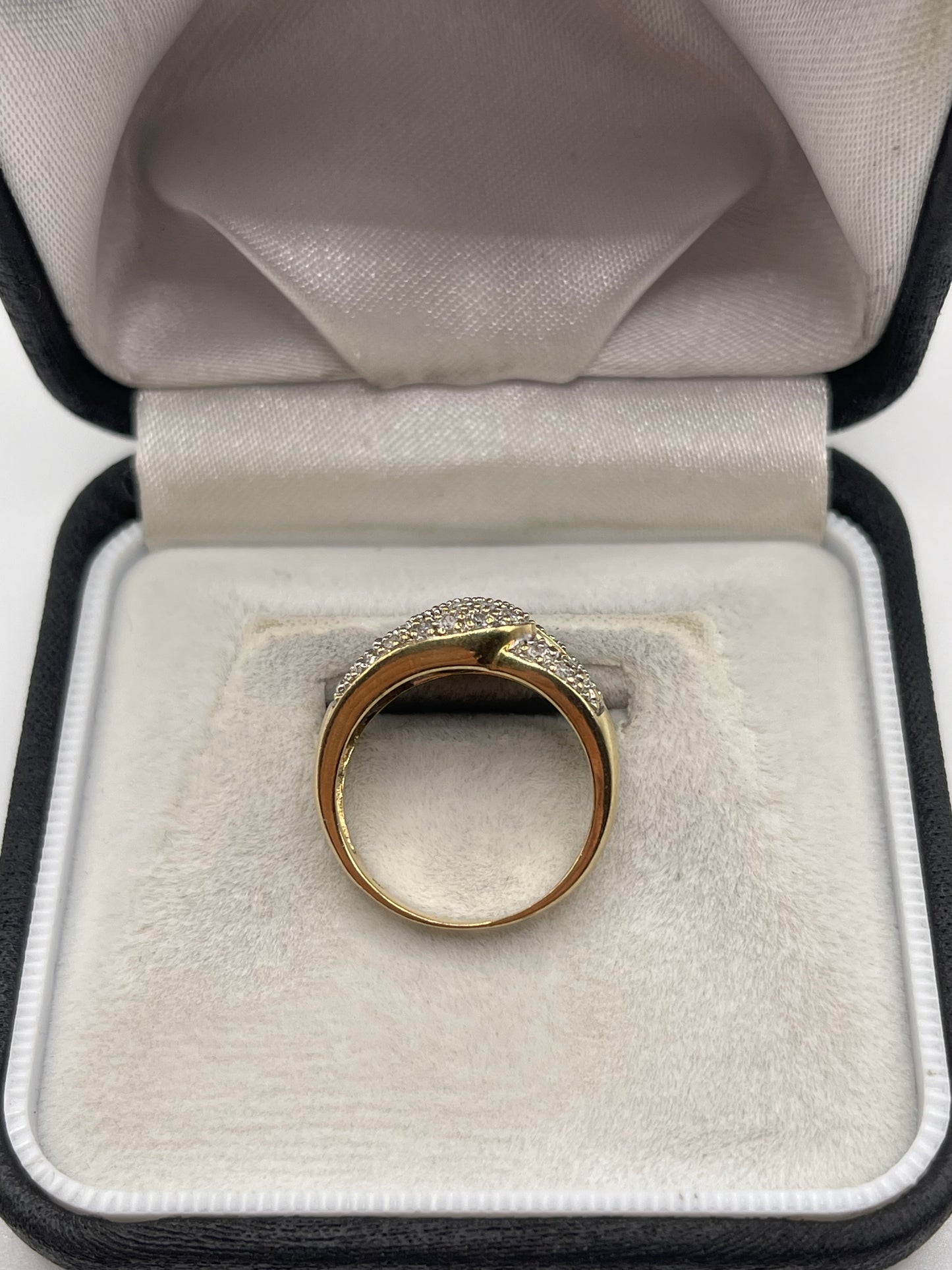 9ct gold diamond cluster ring