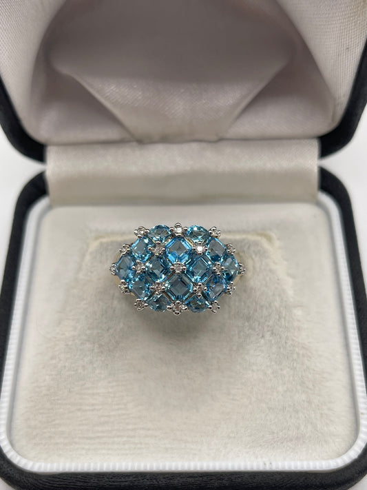 9ct gold topaz and diamond ring