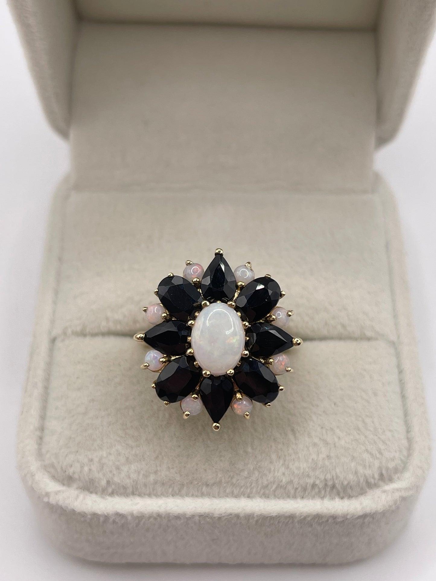 9ct gold opal and sapphire ring