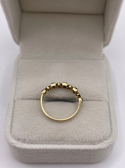 9ct gold sapphire and diamond ring
