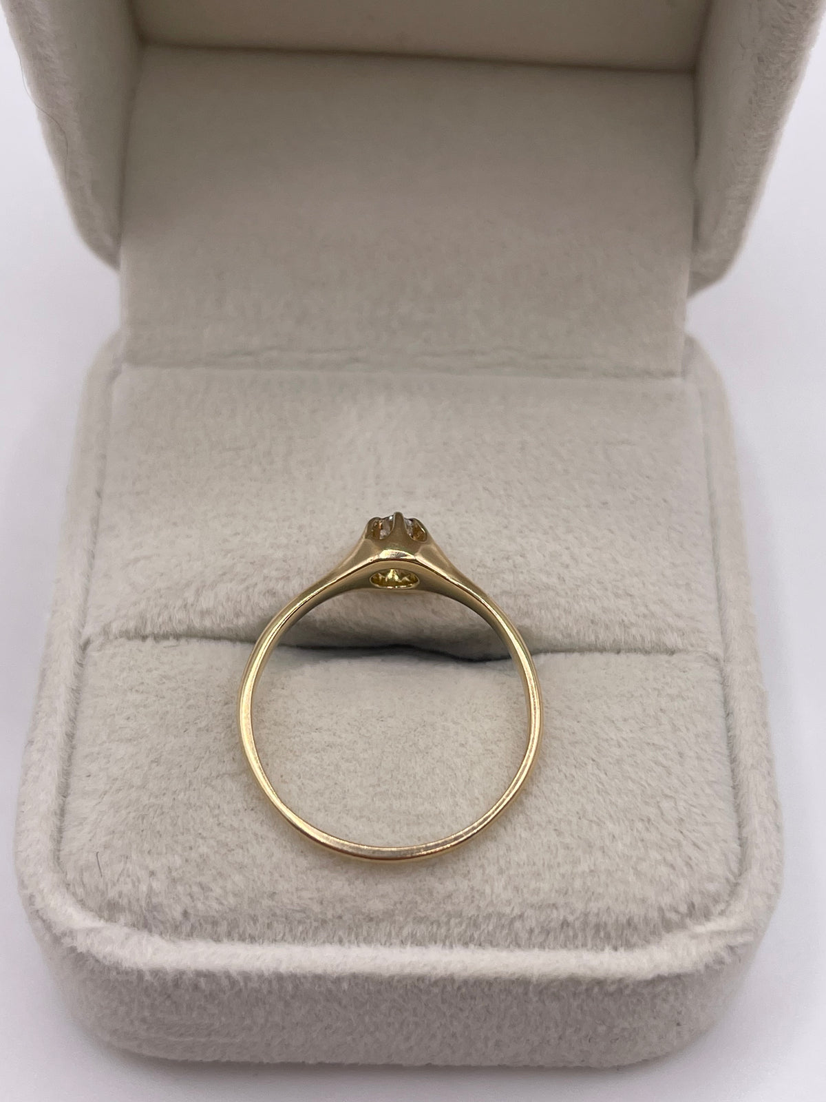 9ct gold old cut diamond gypsy ring