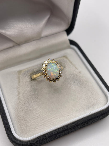 18ct gold opal and diamond ring