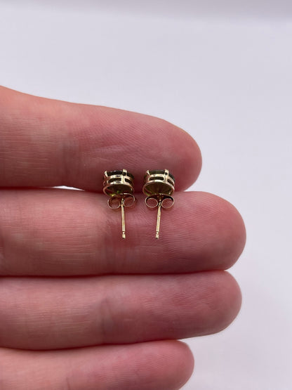 9ct gold peridot earrings