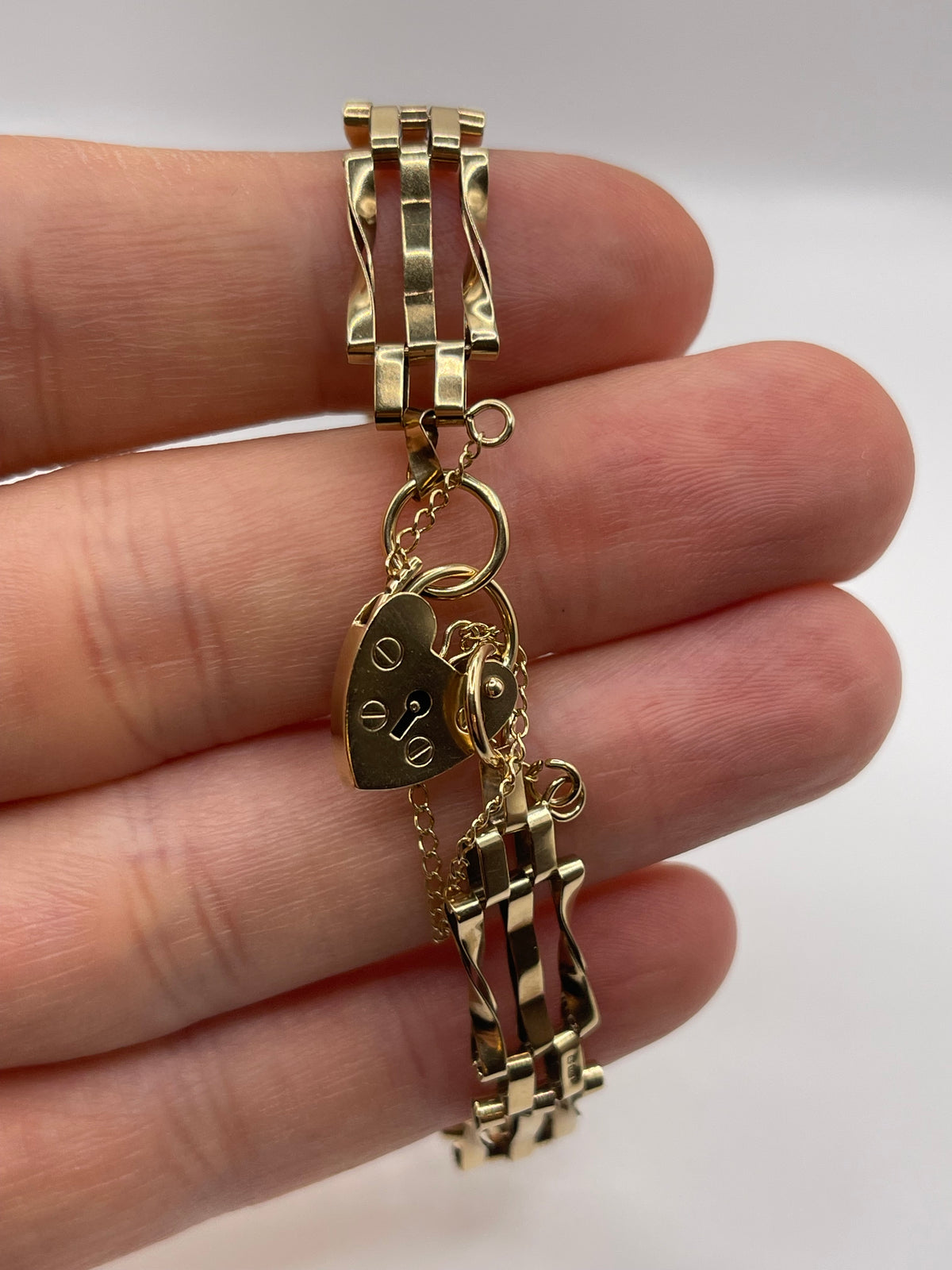 9ct gold padlock bracelet