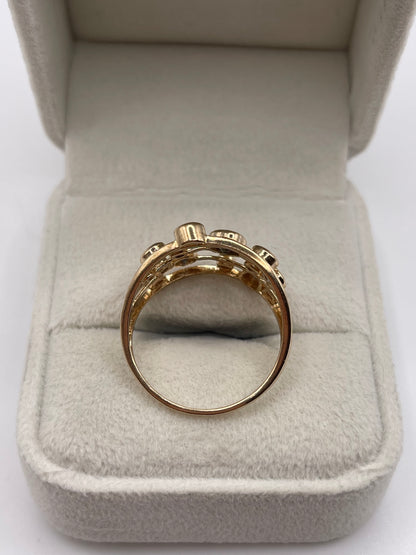 9ct gold quartz and zircon ring
