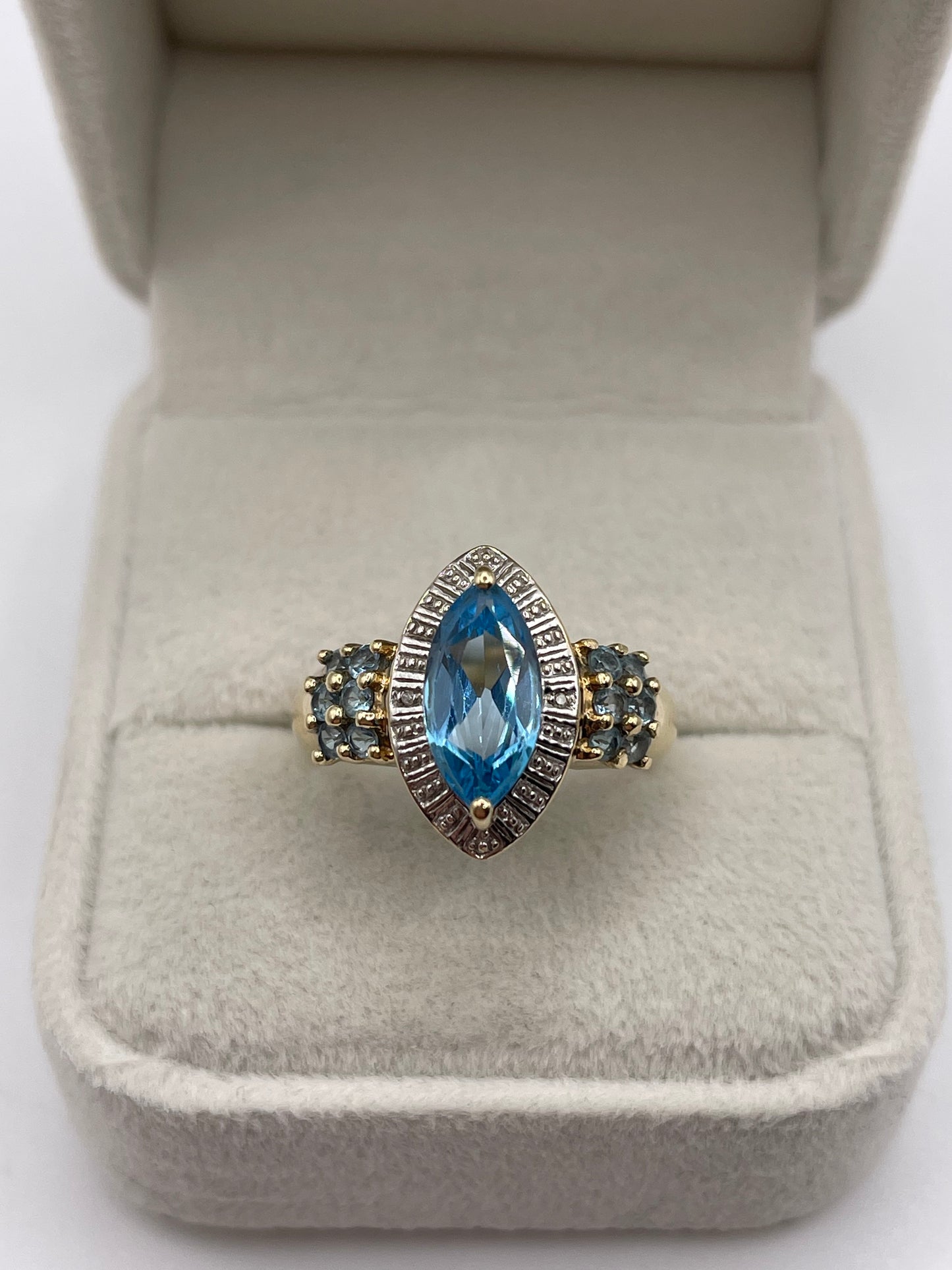 9ct gold topaz and diamond ring