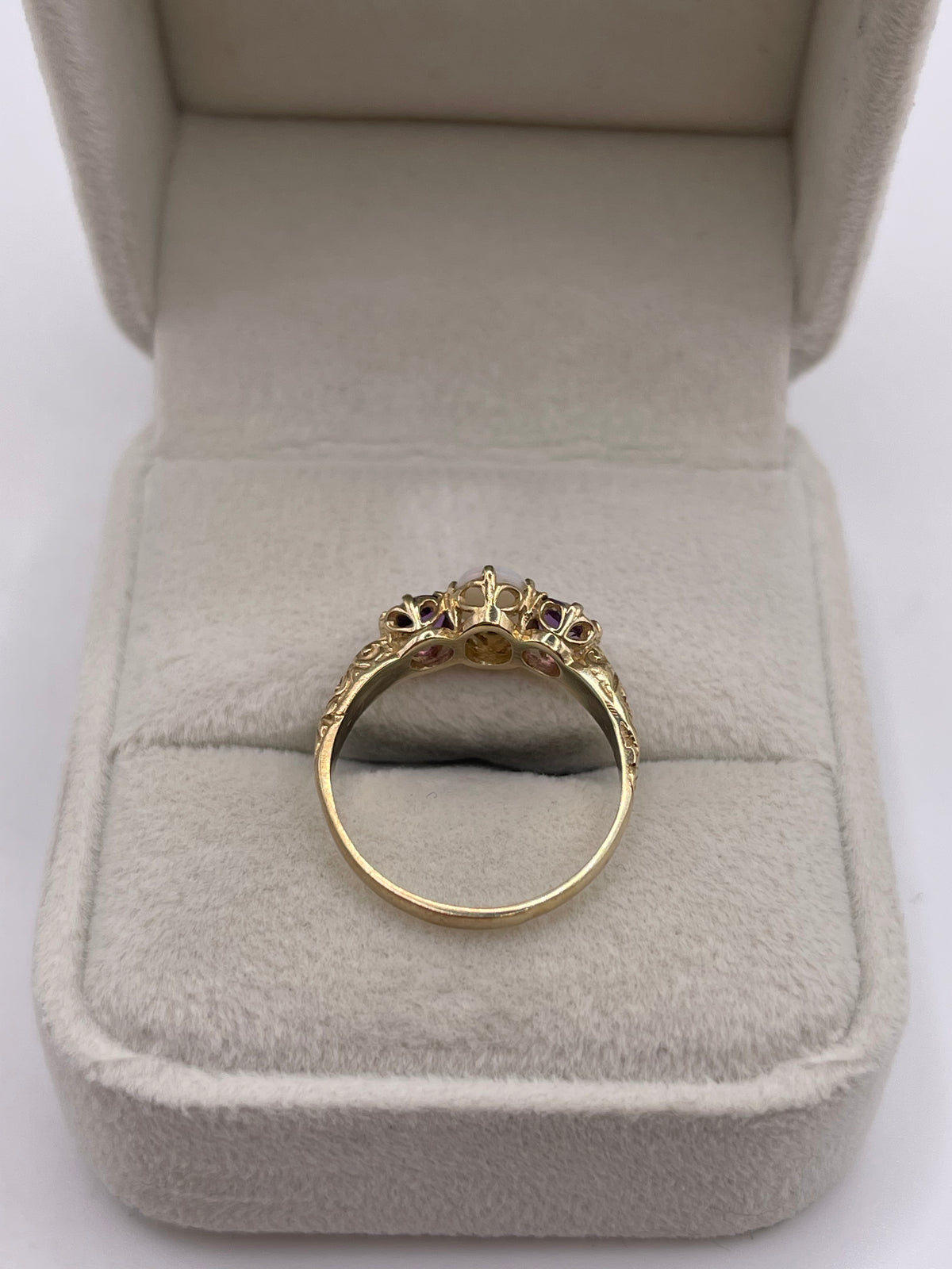 9ct gold opal and amethyst ring