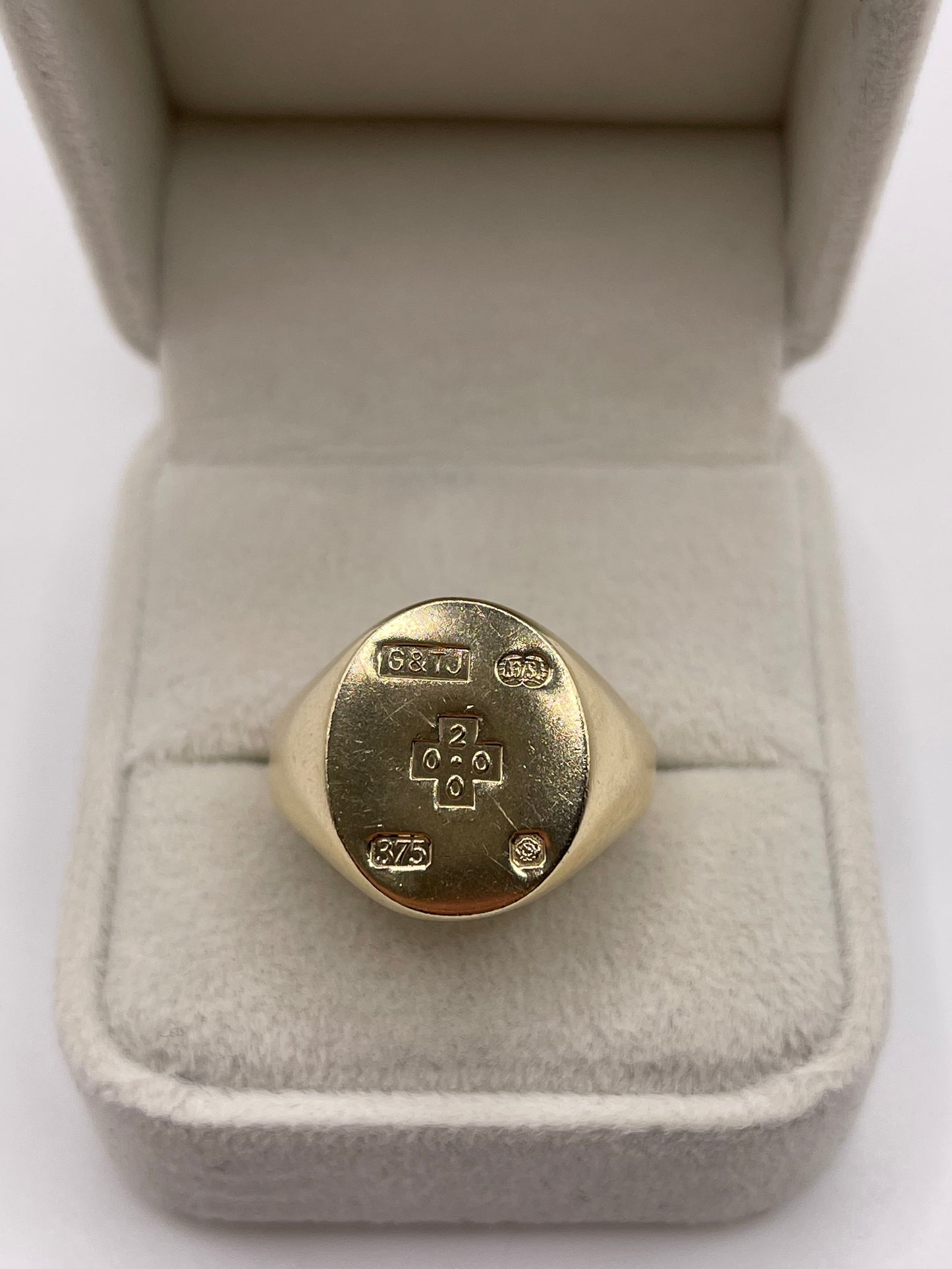 9ct gold signet ring