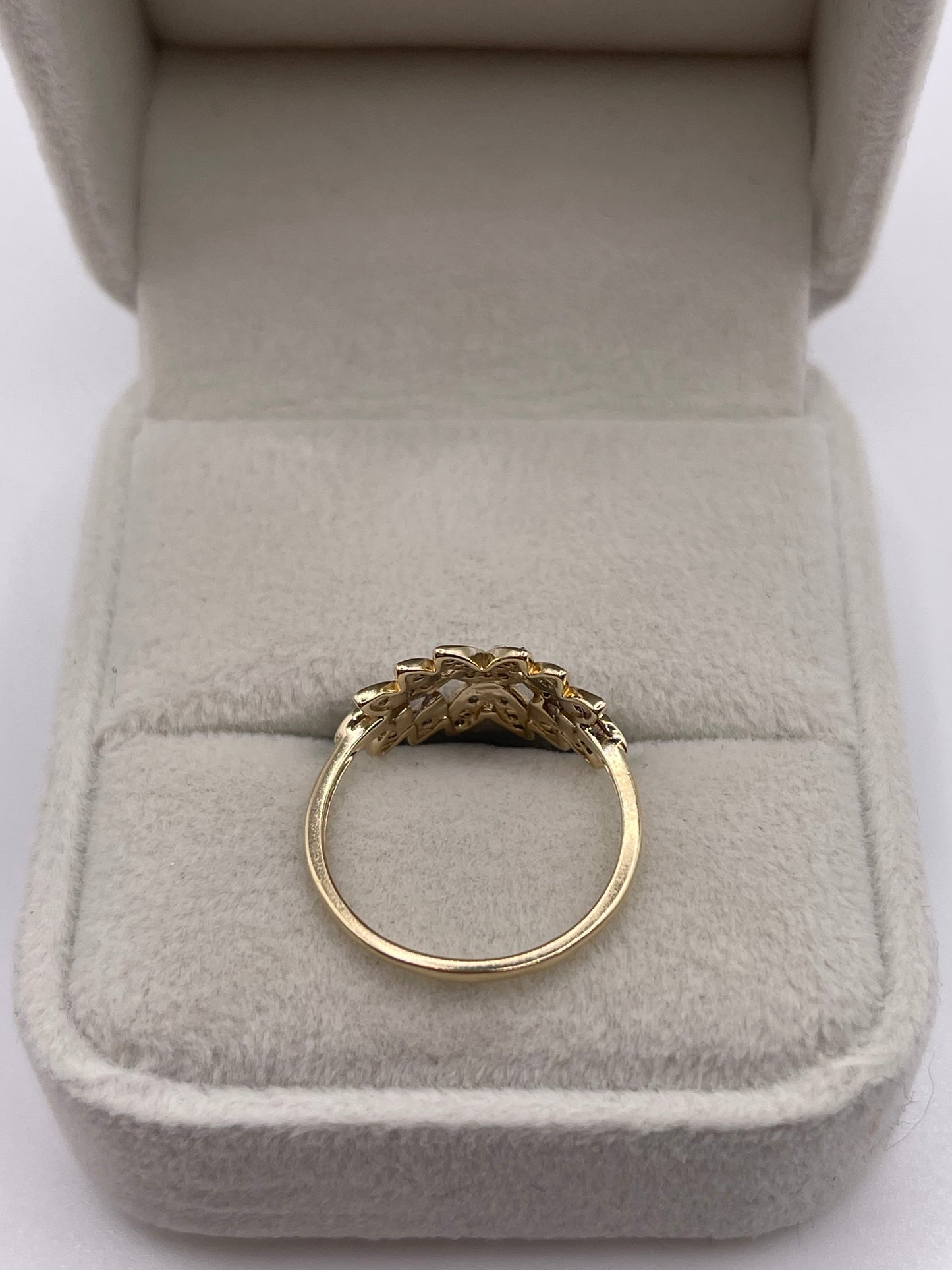 9ct gold diamond cluster ring