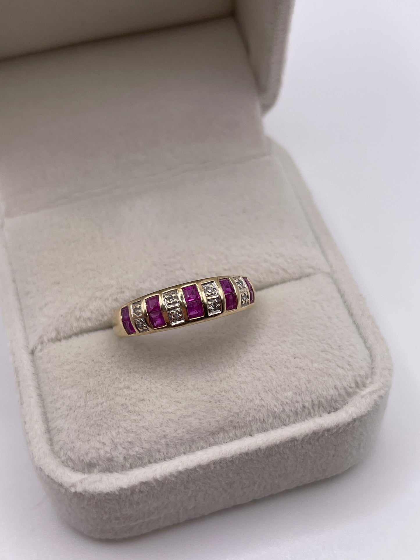 9ct gold ruby and diamond ring