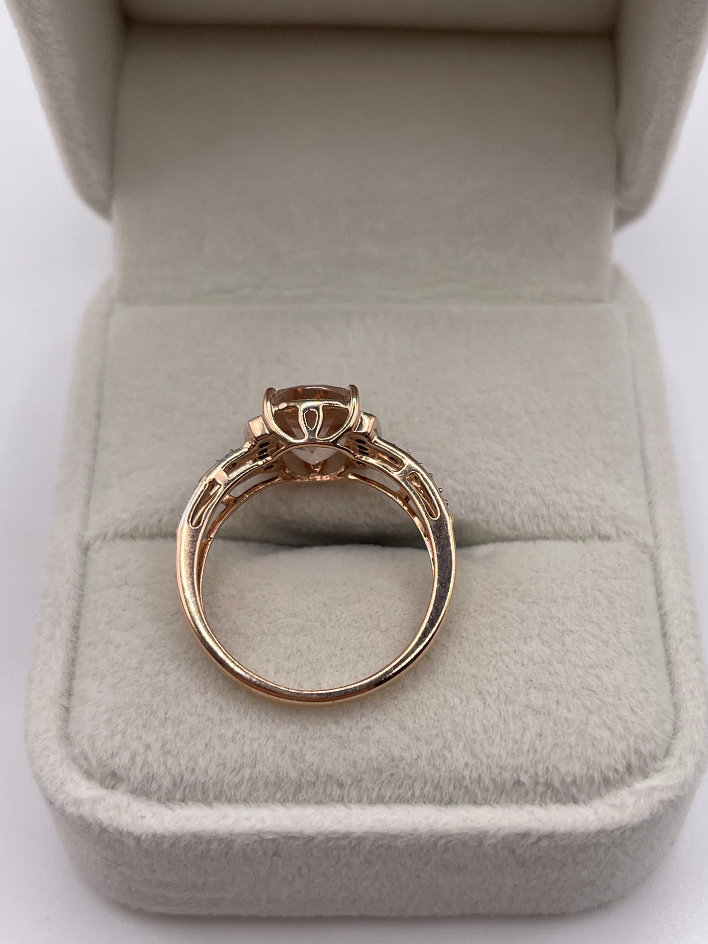 9ct rose gold morganite and diamond ring