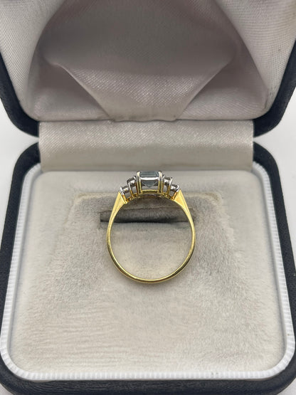 18ct gold aquamarine and diamond ring