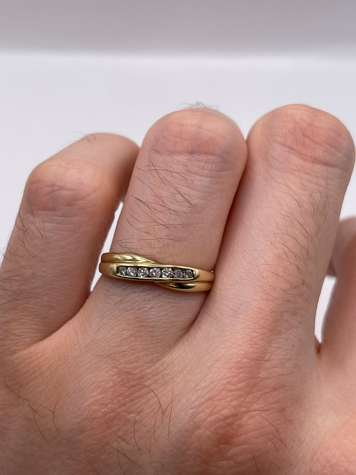 9ct gold diamond ring