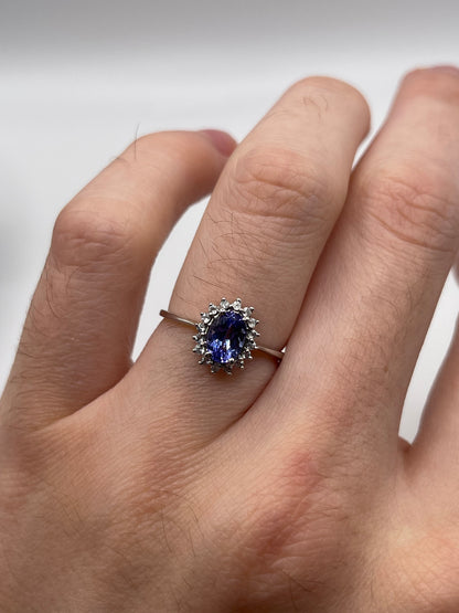 9ct white gold tanzanite and zircon ring