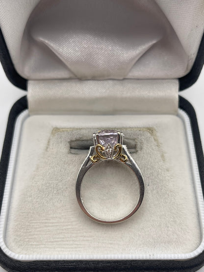 9ct white gold kunzite and diamond ring
