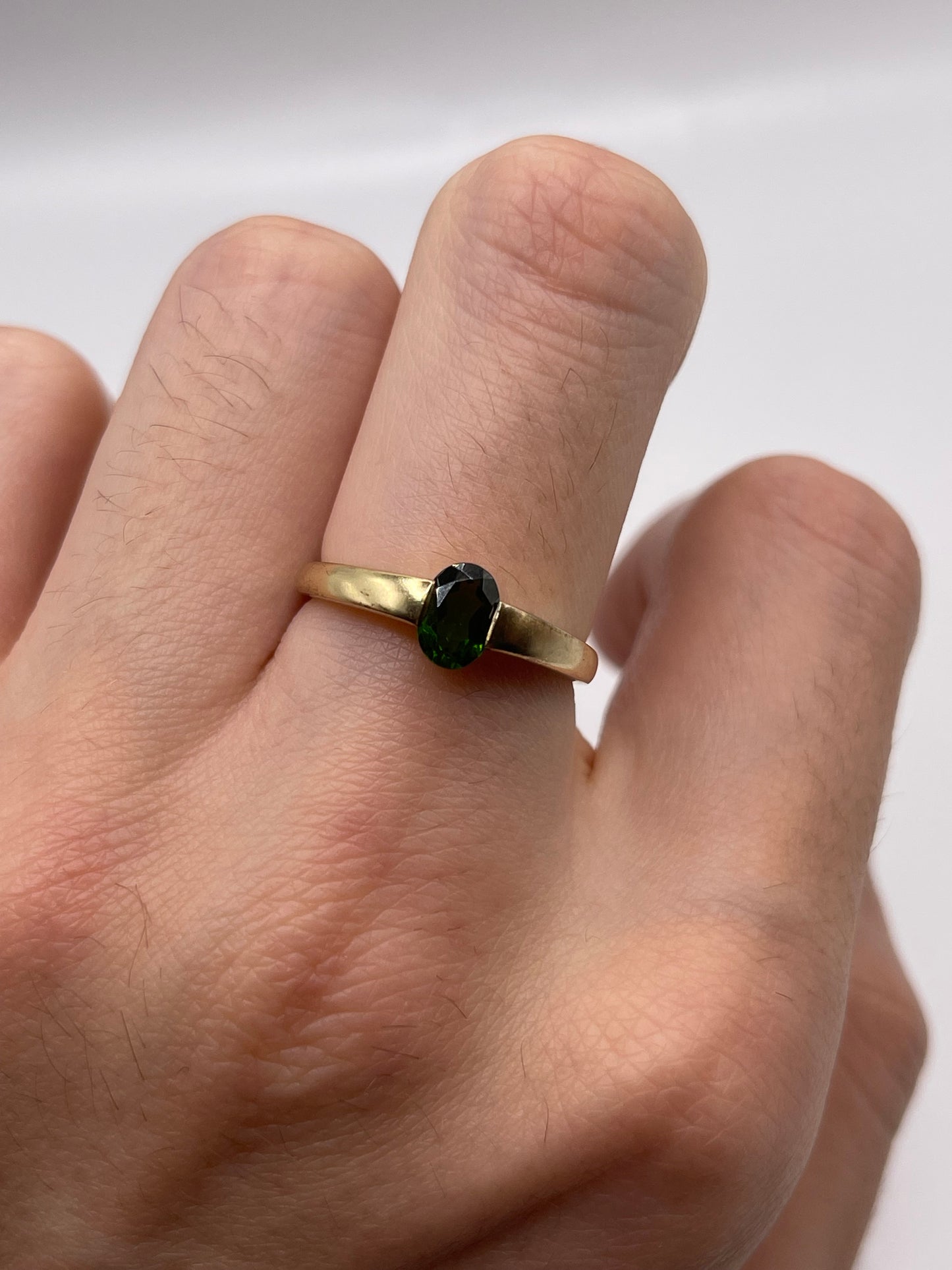 9ct gold diopside ring