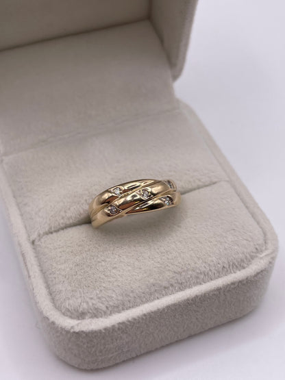 9ct gold diamond ring
