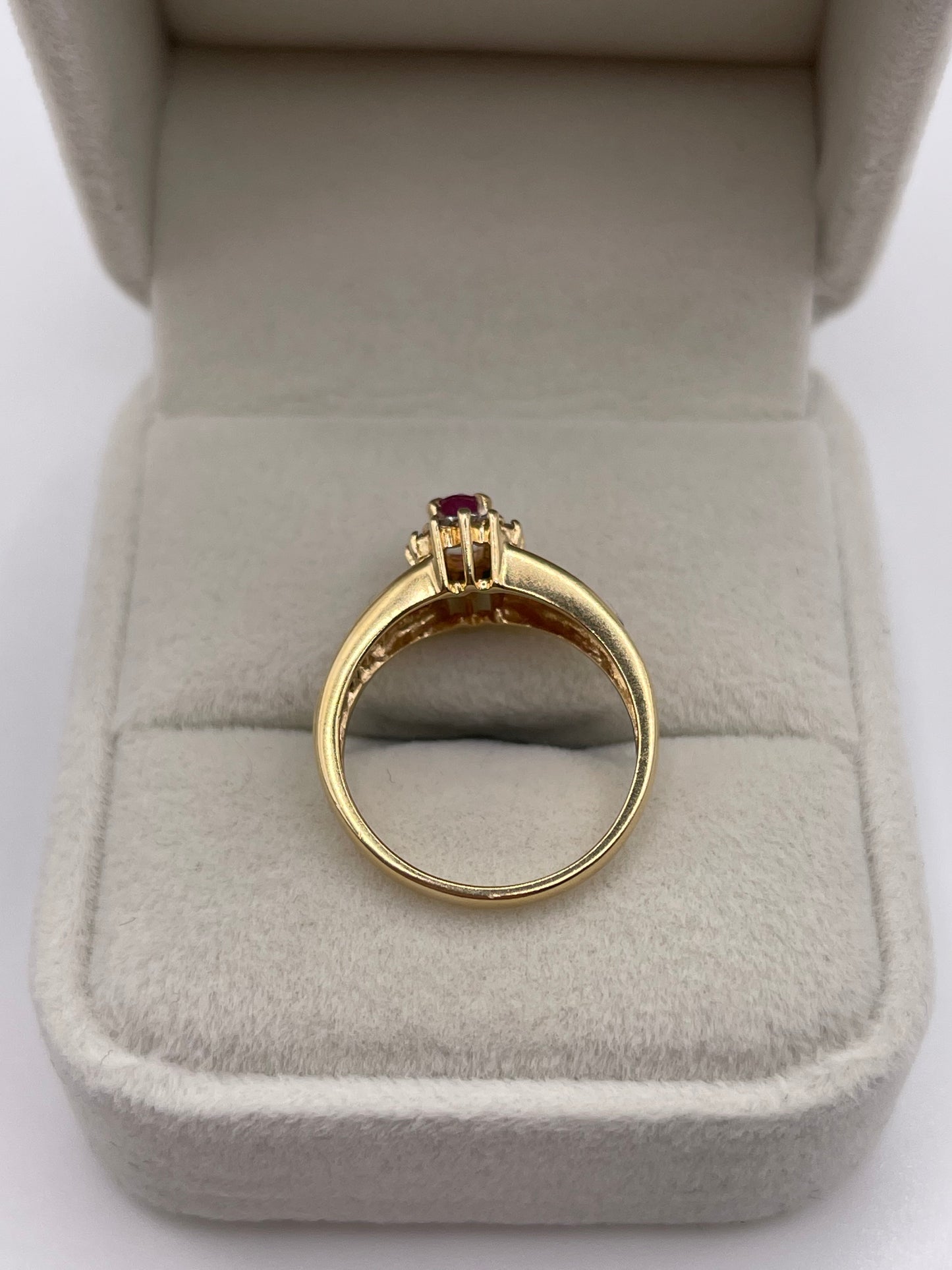 14ct gold ruby and diamond ring