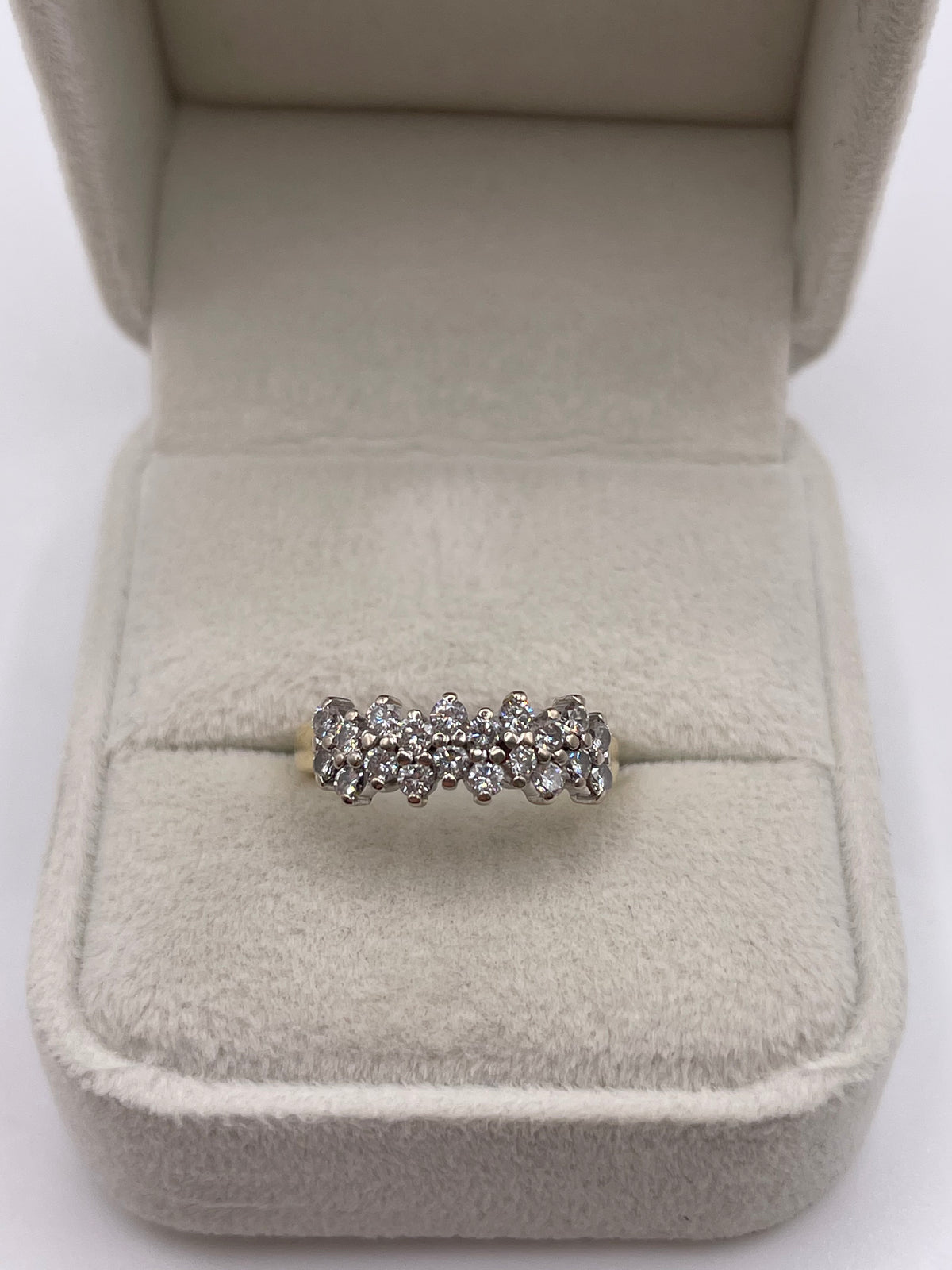 18ct gold diamond cluster ring