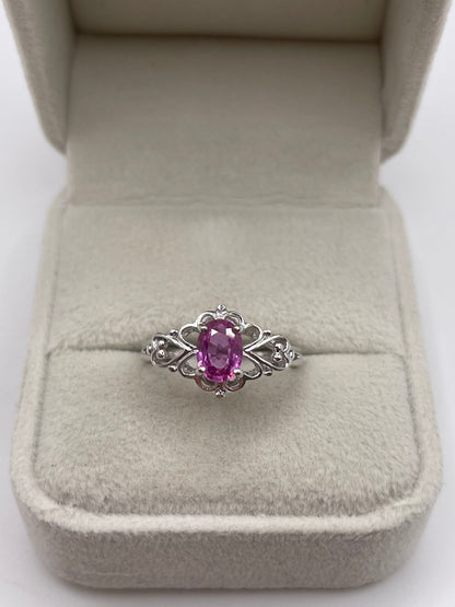 18ct white gold pink sapphire ring