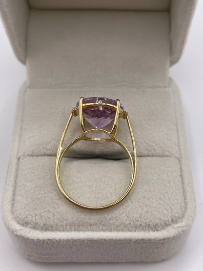 9ct gold amethyst and diamond ring