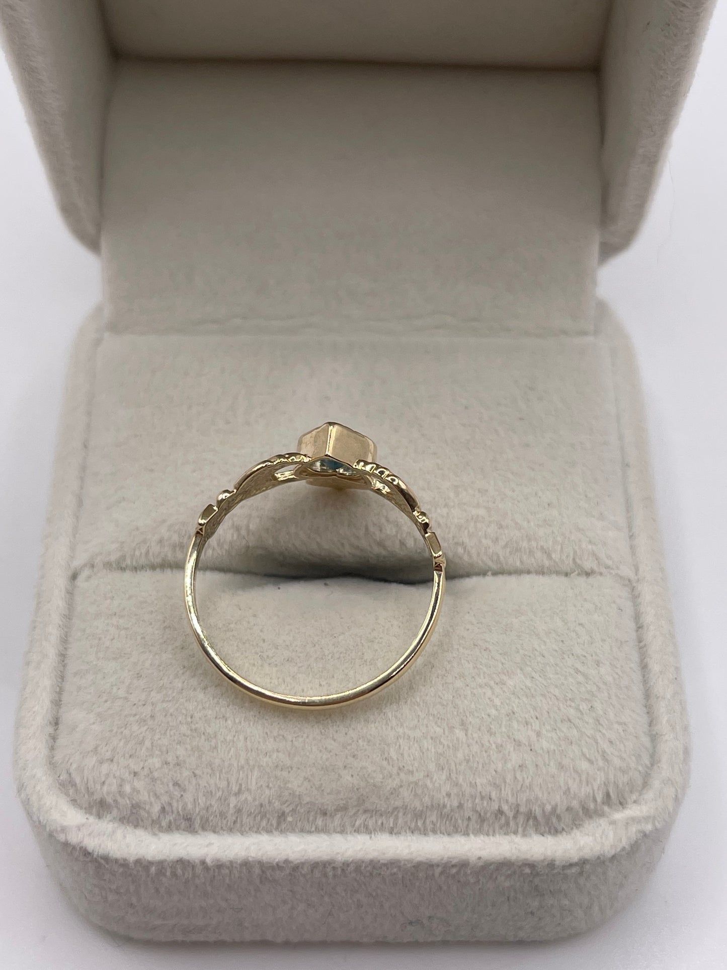 9ct gold topaz claddagh ring