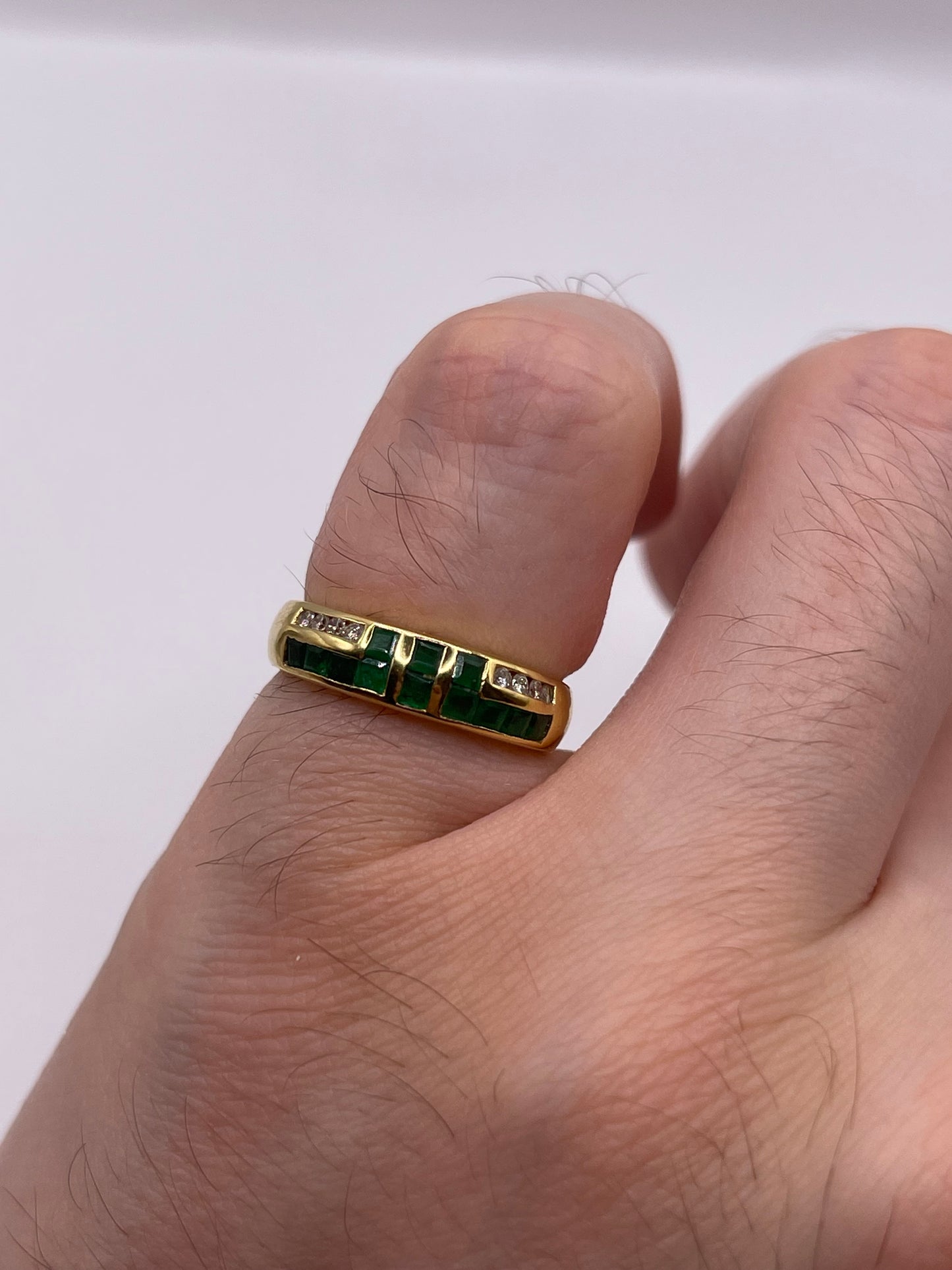 18ct gold emerald and diamond ring