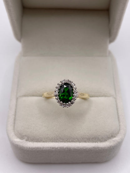 9ct gold diopside and diamond ring
