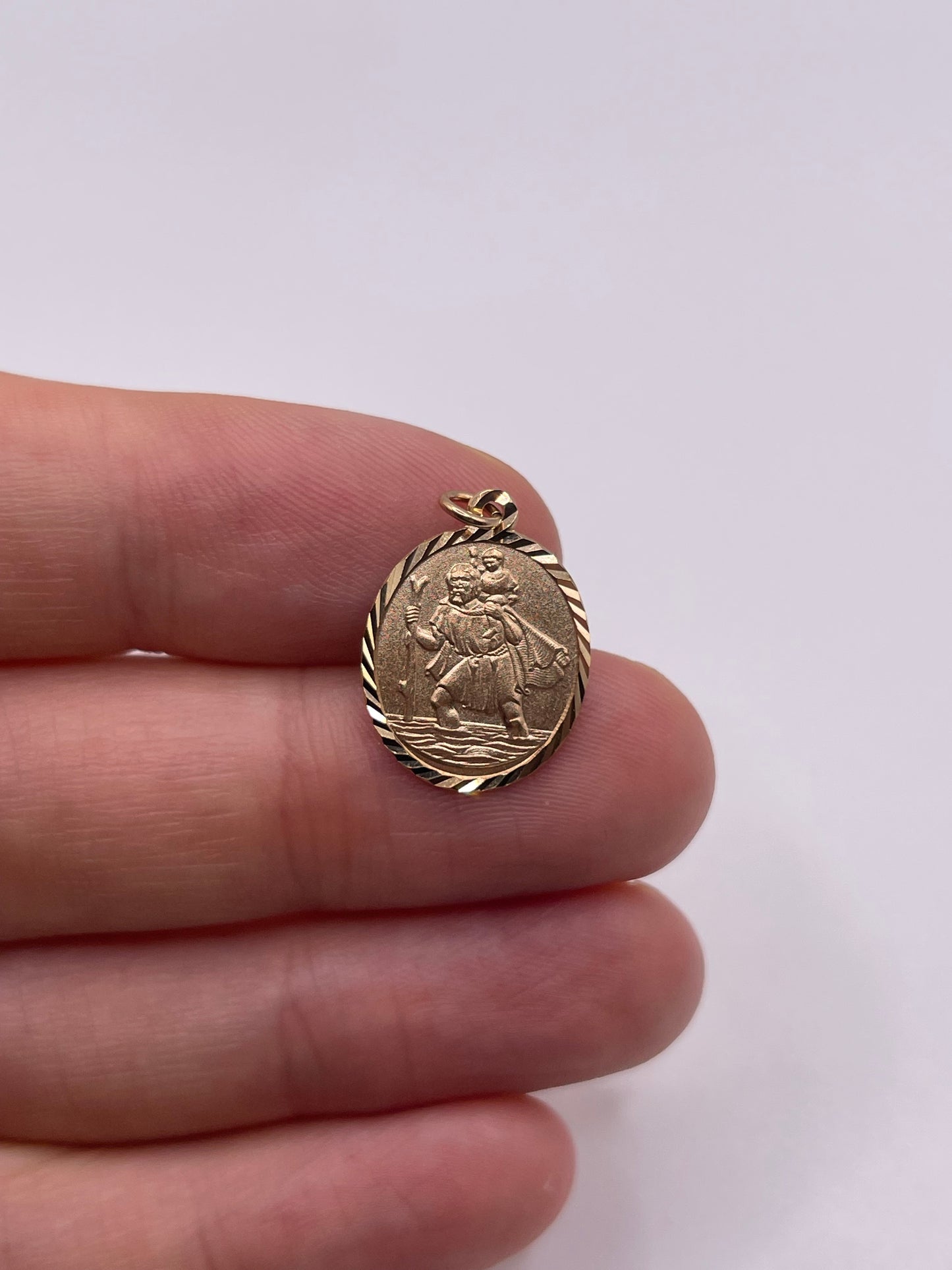 9ct gold st Christopher pendant