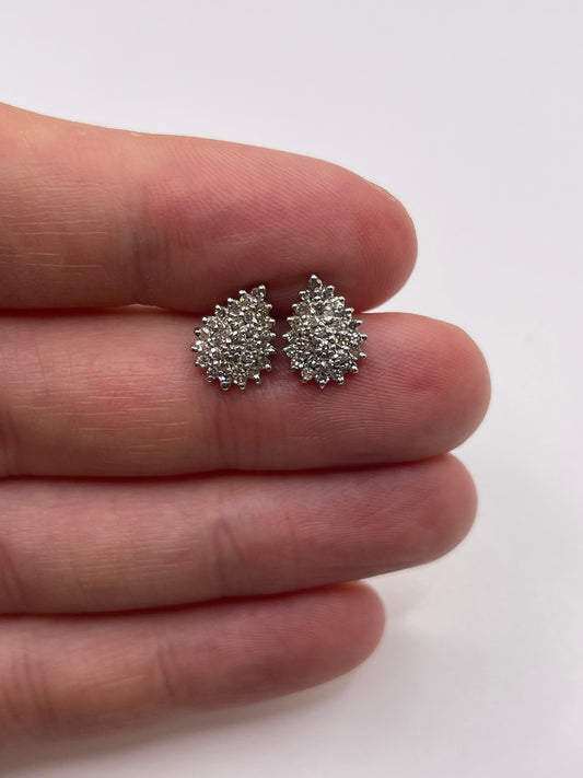 9ct gold diamond cluster ring