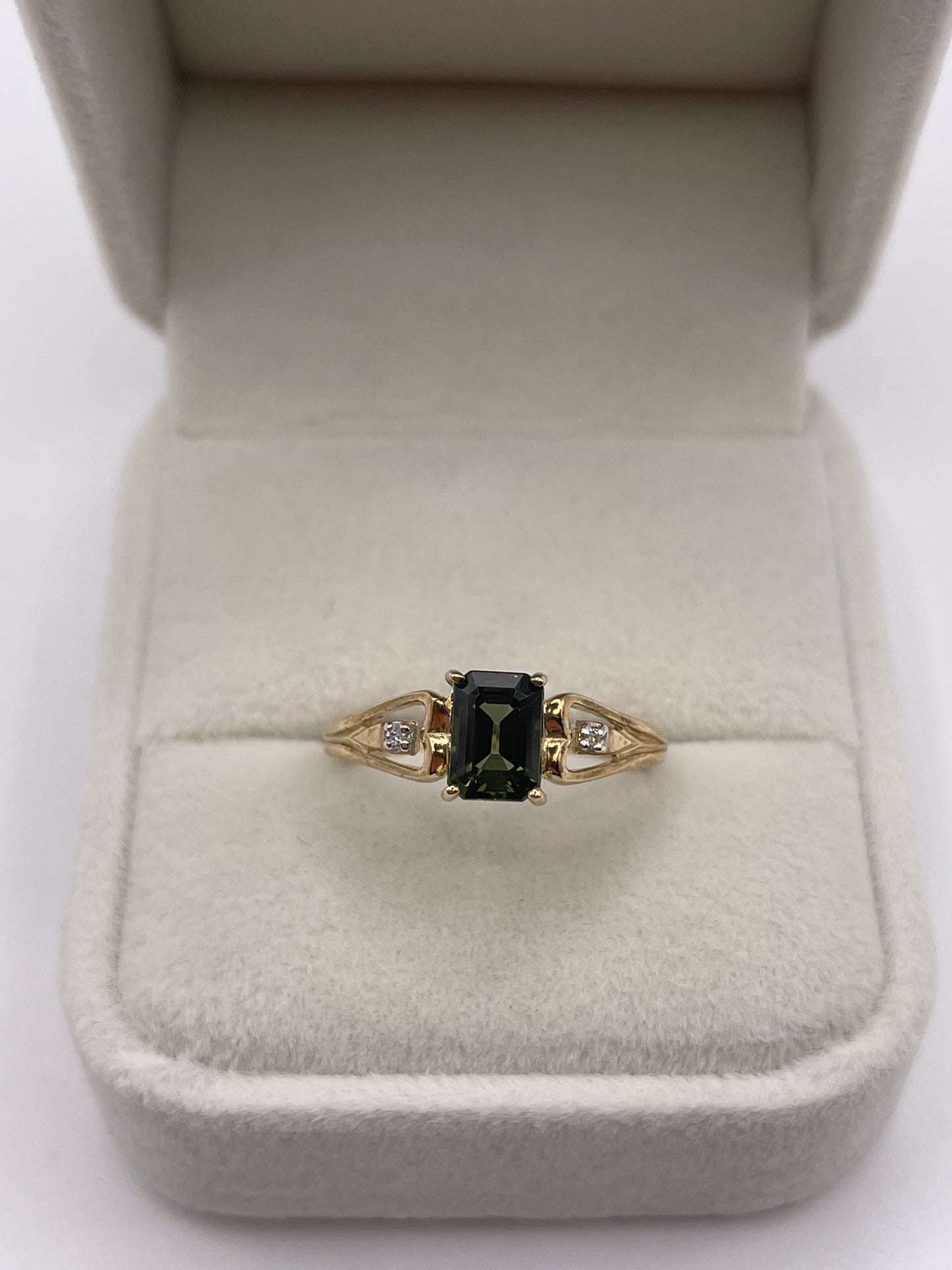 9ct gold tourmaline and diamond ring