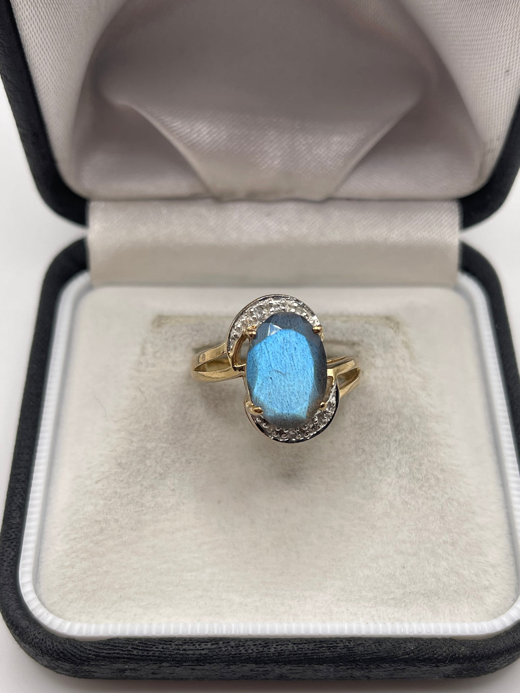 9ct gold labradorite ring