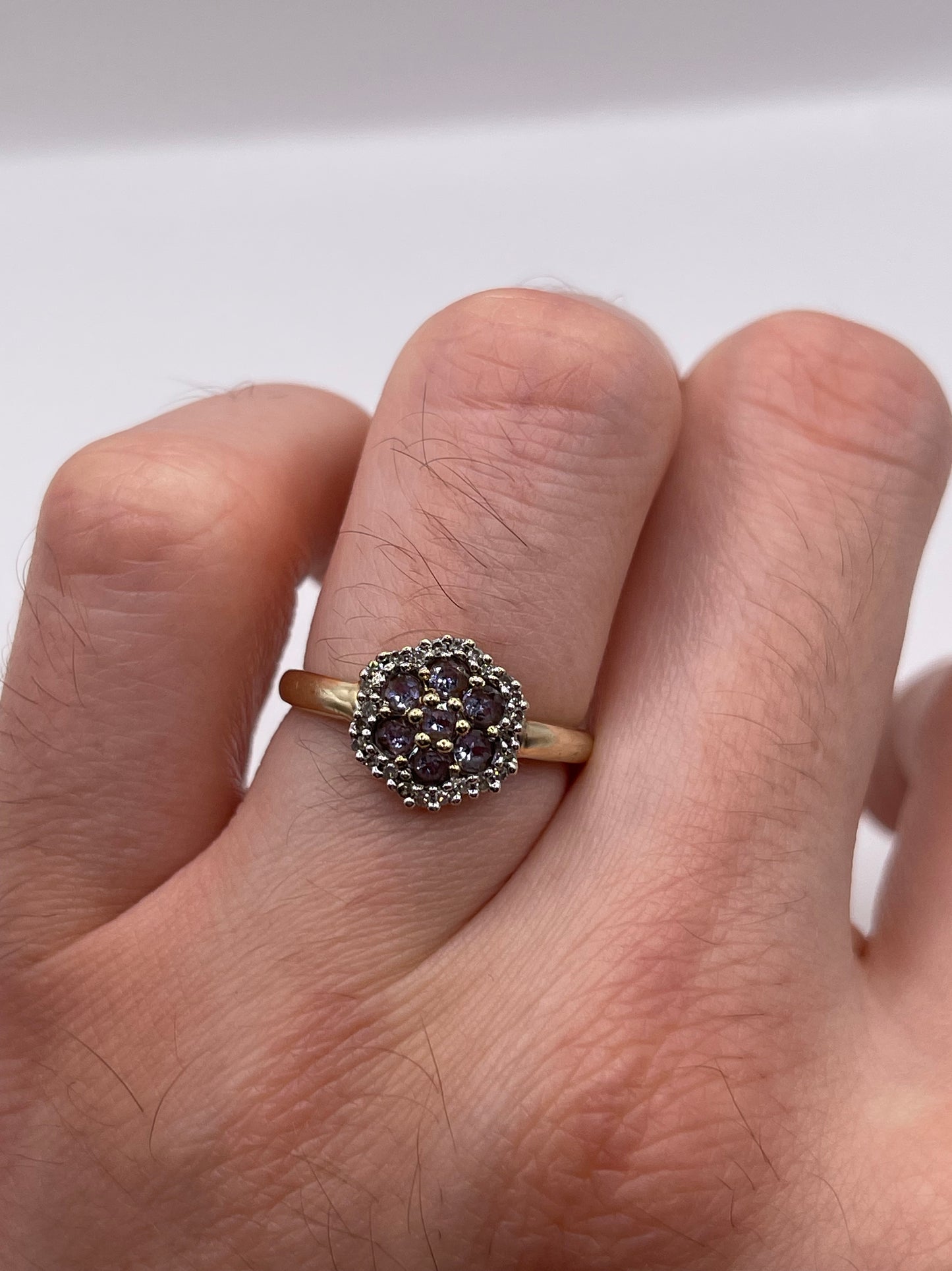 9ct gold tanzanite and diamond ring