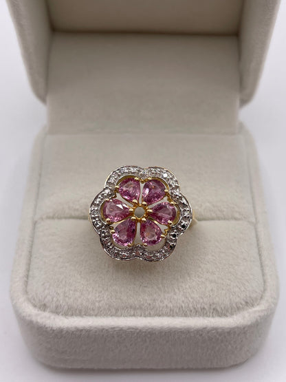 18ct gold pink sapphire and diamond ring