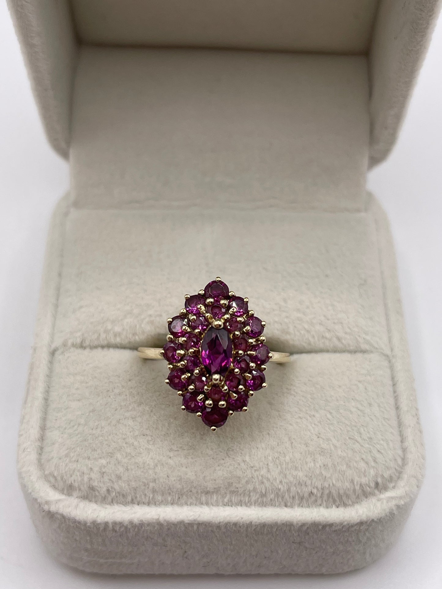 9ct gold almandine garnet cluster ring