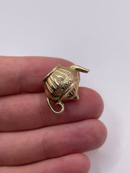 9ct gold teapot charm