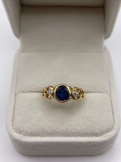 18ct gold sapphire and diamond ring