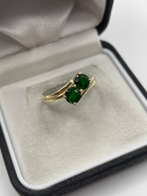 Load image into Gallery viewer, 9ct gold diopside ring
