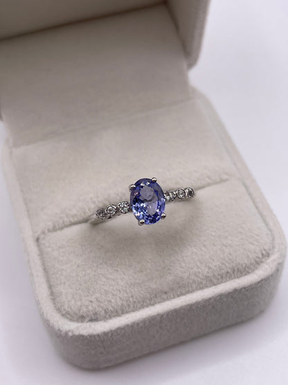9ct white gold tanzanite and zircon ring