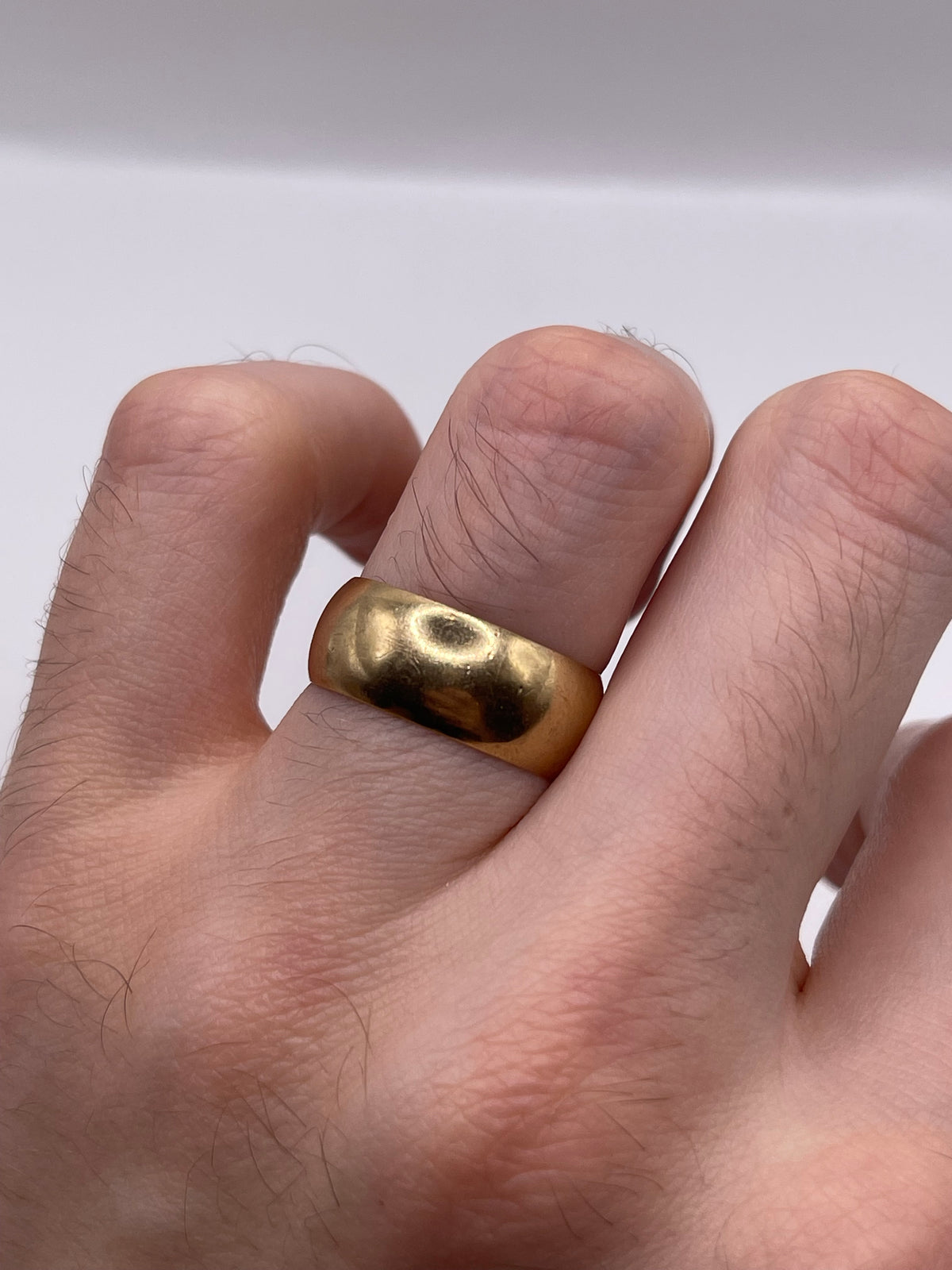 9ct gold band