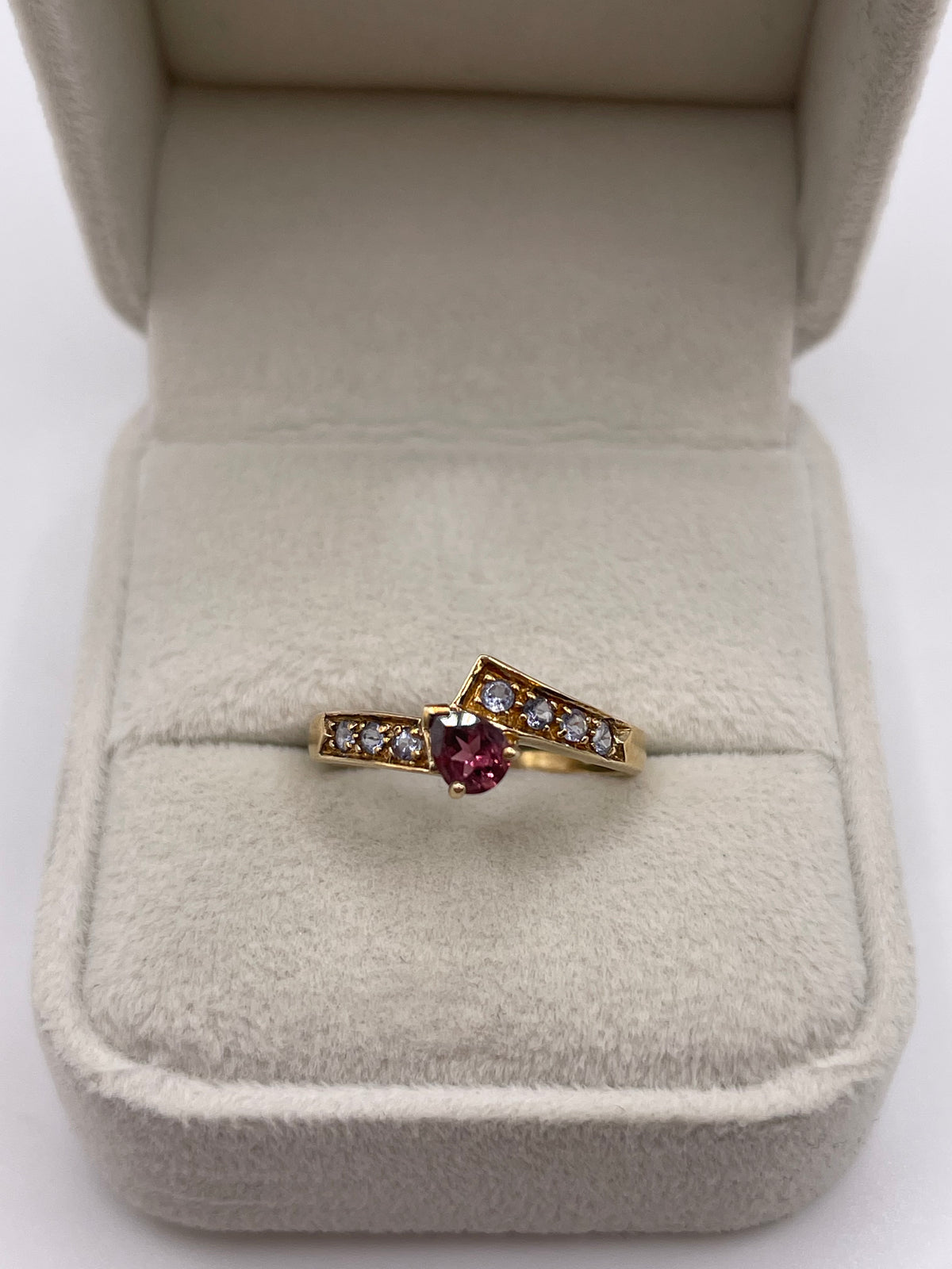 9ct gold tourmaline and tanzanite ring