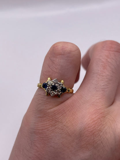 18ct gold sapphire and diamond ring